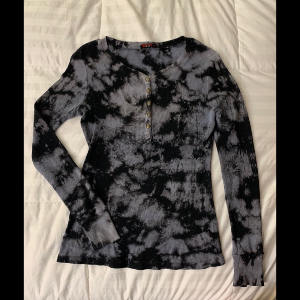 Tie dye thermal top
